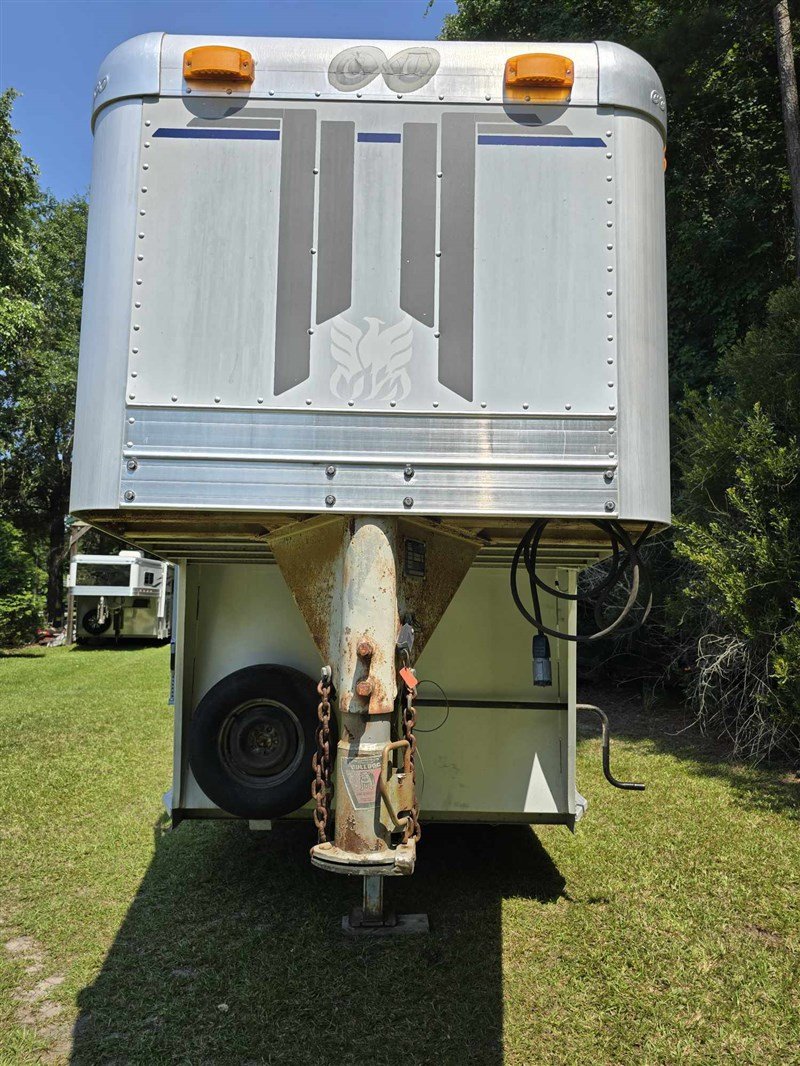 2000 C&C 2 horse Gooseneck - Image 8
