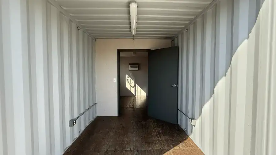 20ft Refurbished Combo Office Container