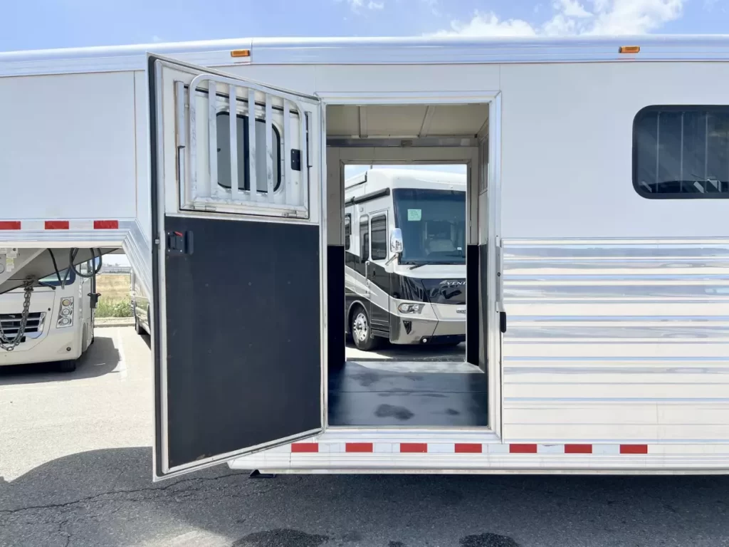 2009 Cimarron Norstar 6H Head to Head for Sale - Image 5