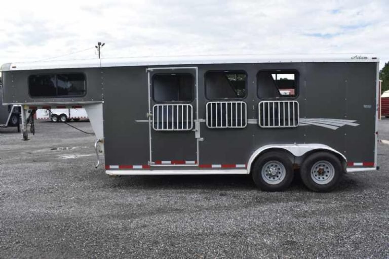 2018 Adam 7304GN 3 Horse Trailer for Sale - Image 3
