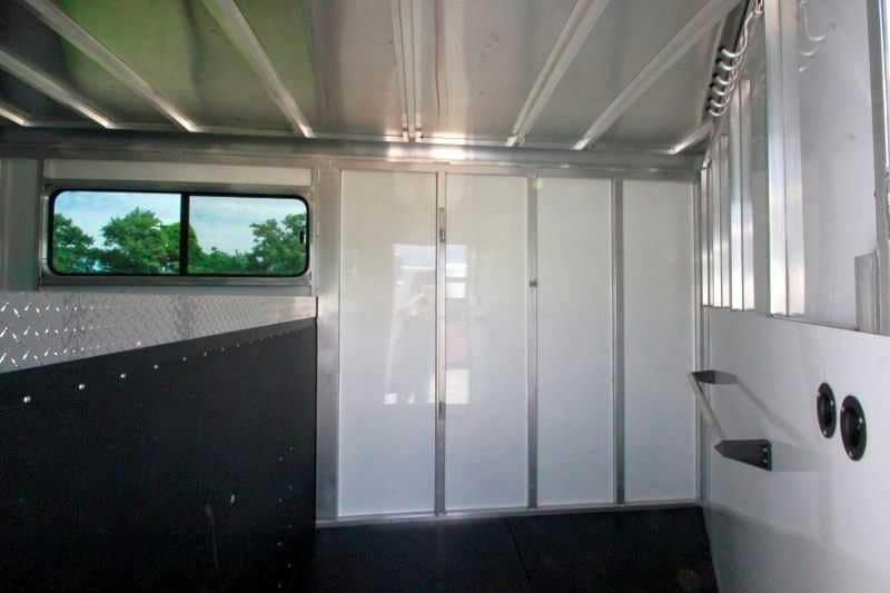 2016 Sundowner 3 Horse Gooseneck for Sale - Image 5