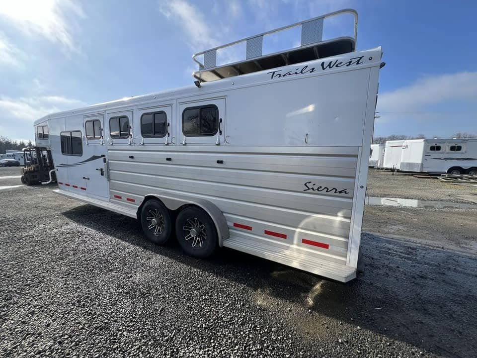 2020 Trails West Sierra Gooseneck 4 Horse for Sale - Image 12