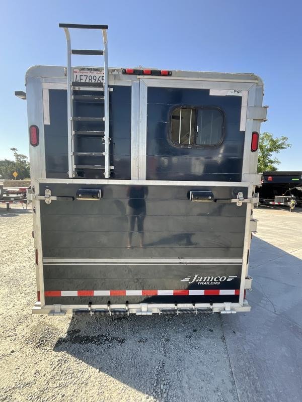 2005 Jamco 4 Horse Gooseneck Trailer - Image 8