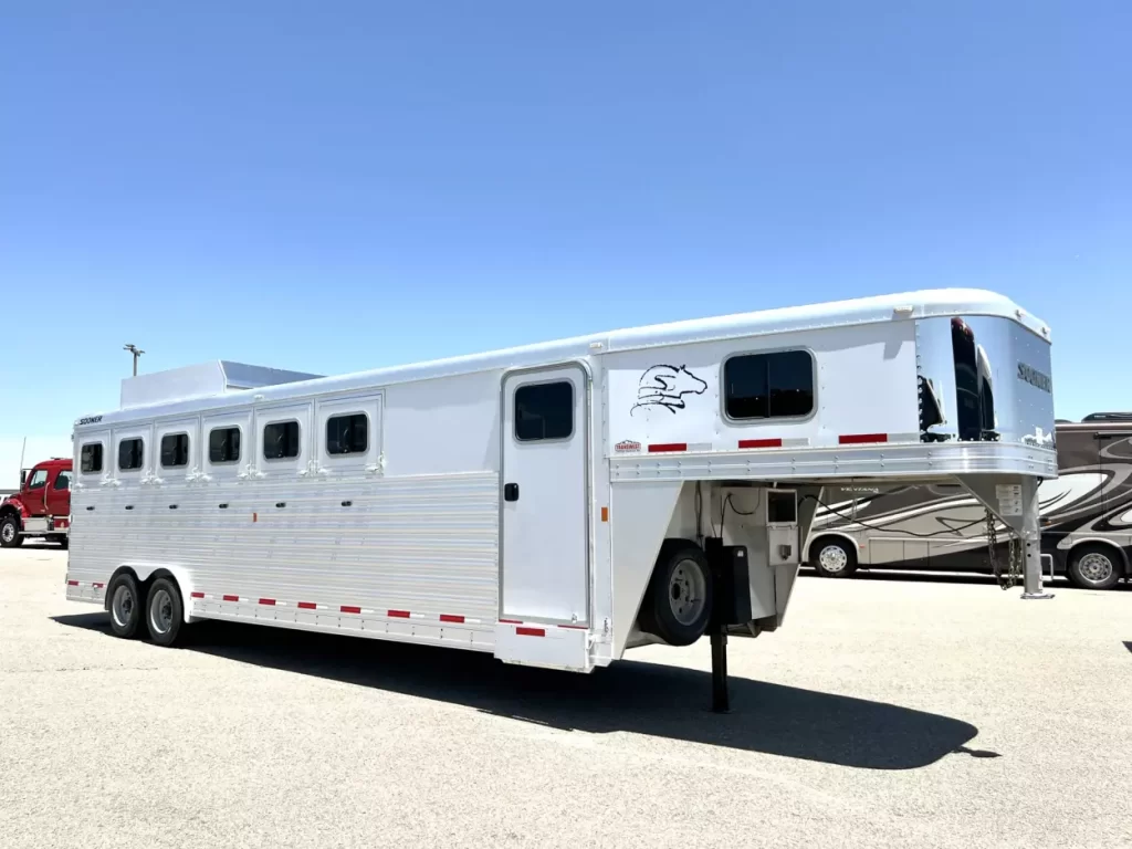 2015 Sooner 6 Horse Gooseneck for Sale - Image 17