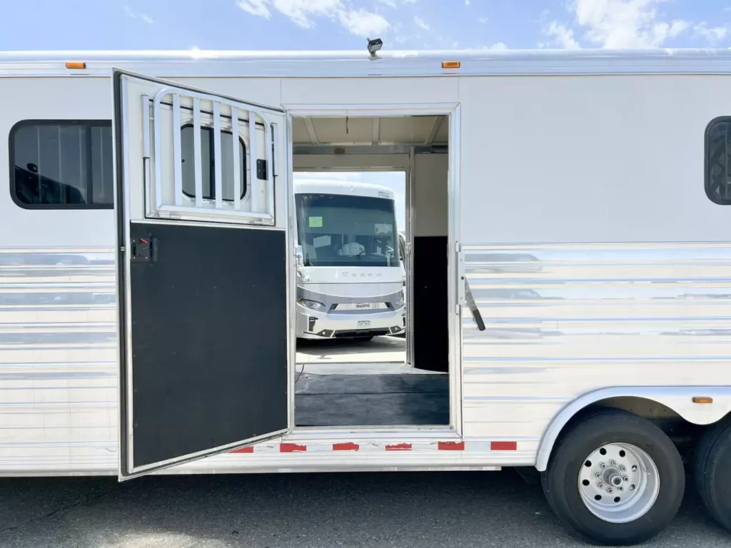 2009 Cimarron Norstar 6H Head to Head for Sale - Image 8