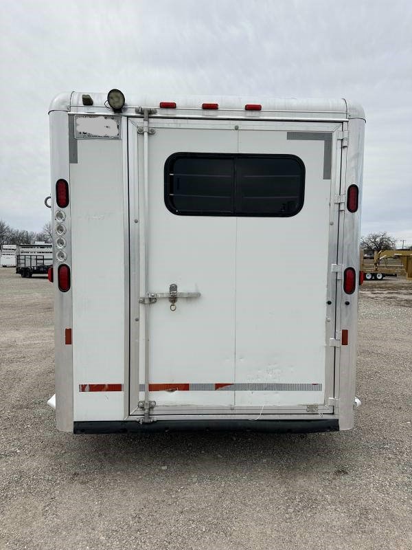 2004 Hart Trailers 3H GN Weekender Horse Trailer - Image 11